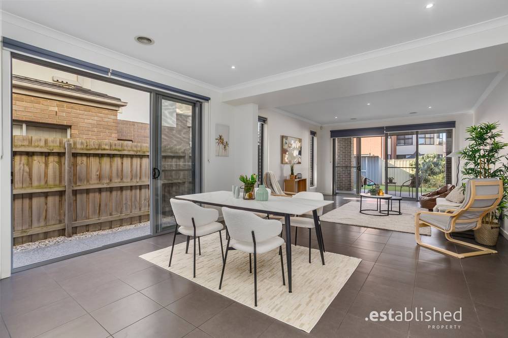 2A Bari Mews, POINT COOK, VIC 3030