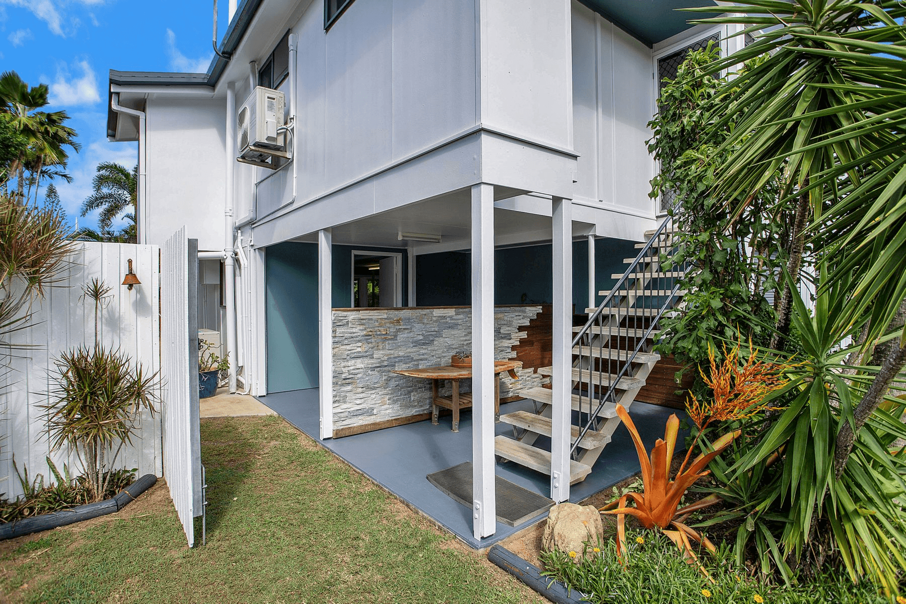 43 Zelma Street, GRASSTREE BEACH, QLD 4740