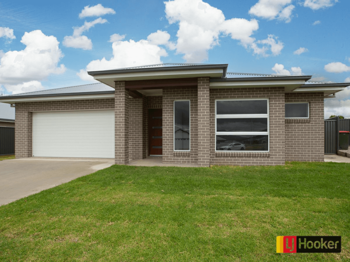 7 Mulga Place, MOORE CREEK, NSW 2340