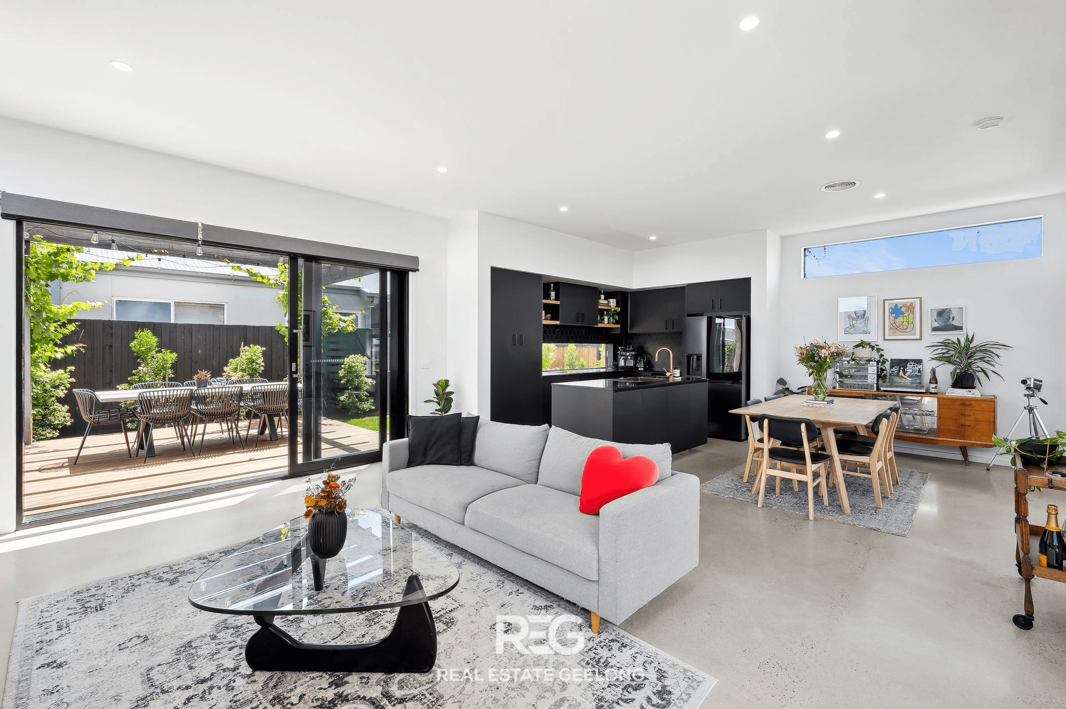 2 Gallant Road, ST LEONARDS, VIC 3223