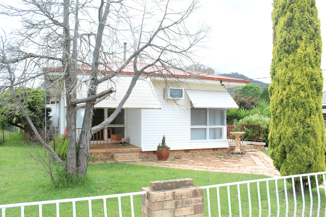 9 Link Street, BINGARA, NSW 2404