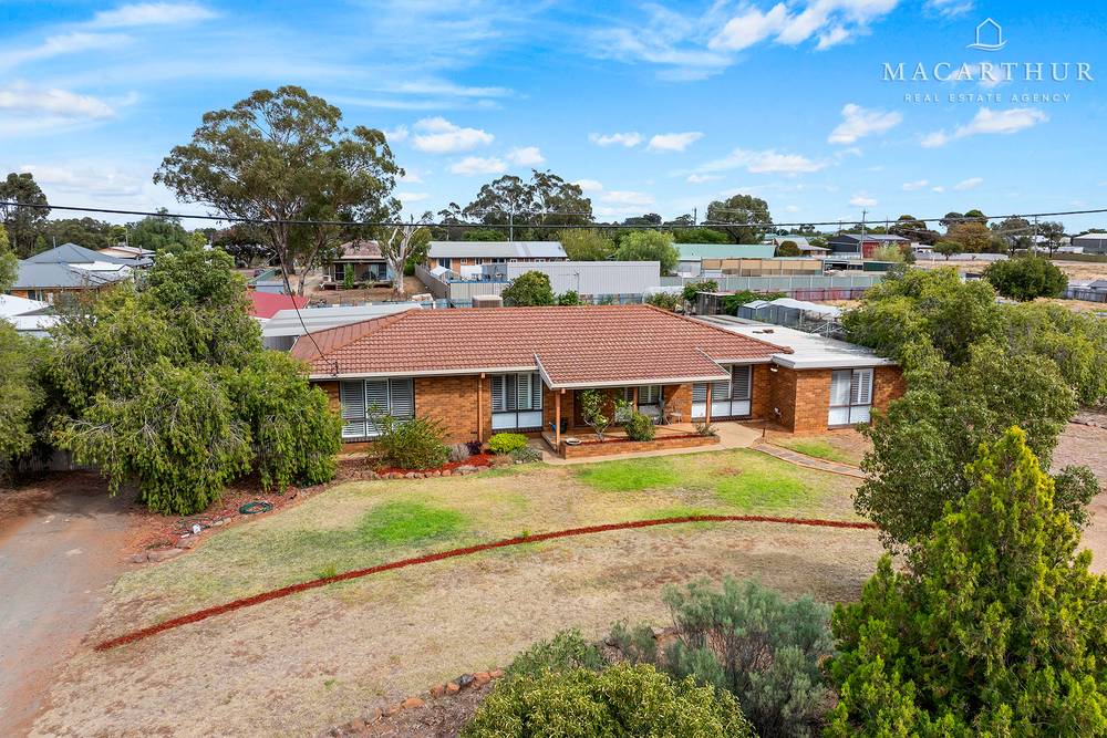 26-28 Bruce Street, Coolamon, NSW 2701