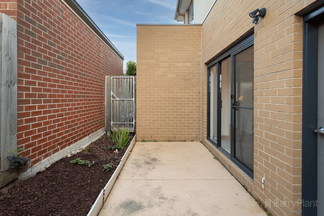 8/10 Redgum Avenue, Carrum Downs, VIC 3201