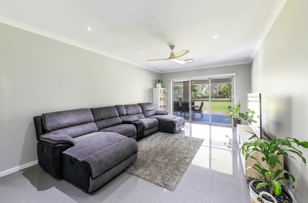 8 Kingfisher Place, WATERVIEW HEIGHTS, NSW 2460