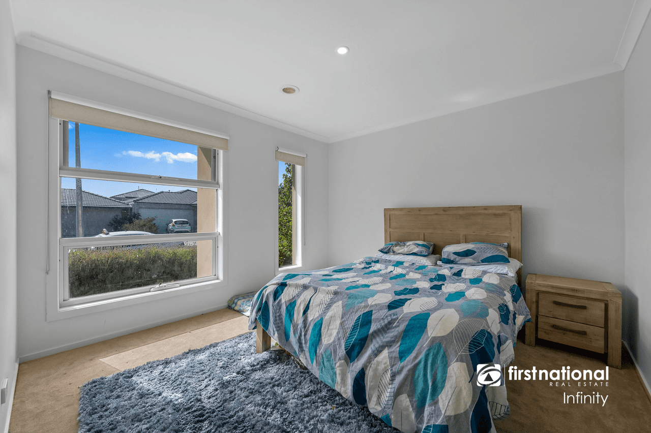 15 Creston Street, Point Cook, VIC 3030