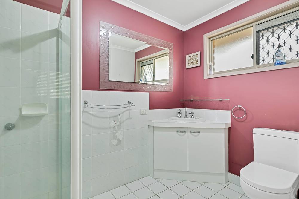 18 Oakmont Drive, BUDERIM, QLD 4556