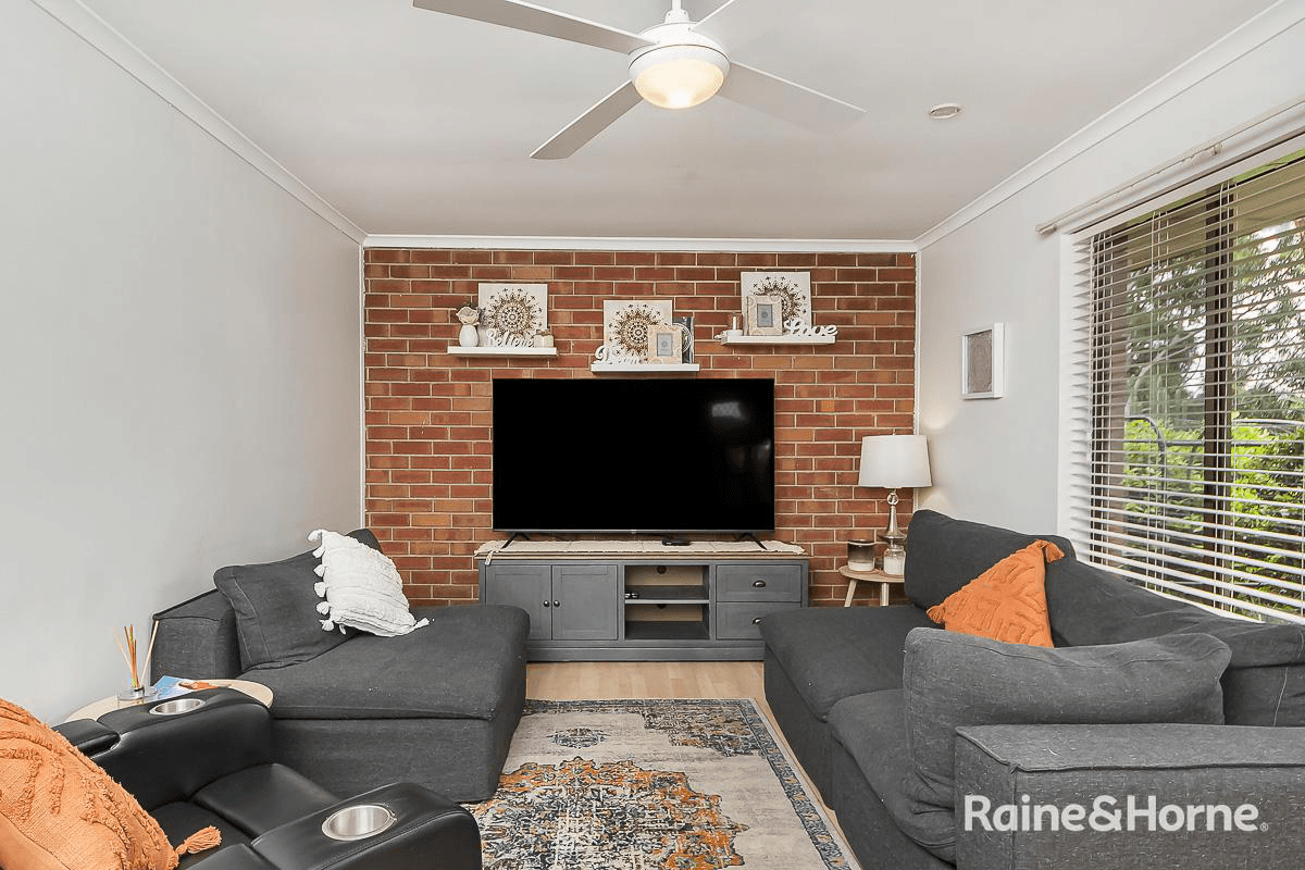 1/4 Saleyard Road, NAIRNE, SA 5252