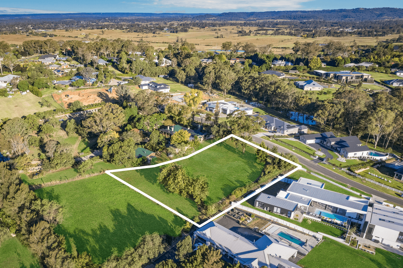 5 Harvest Way, GRASMERE, NSW 2570