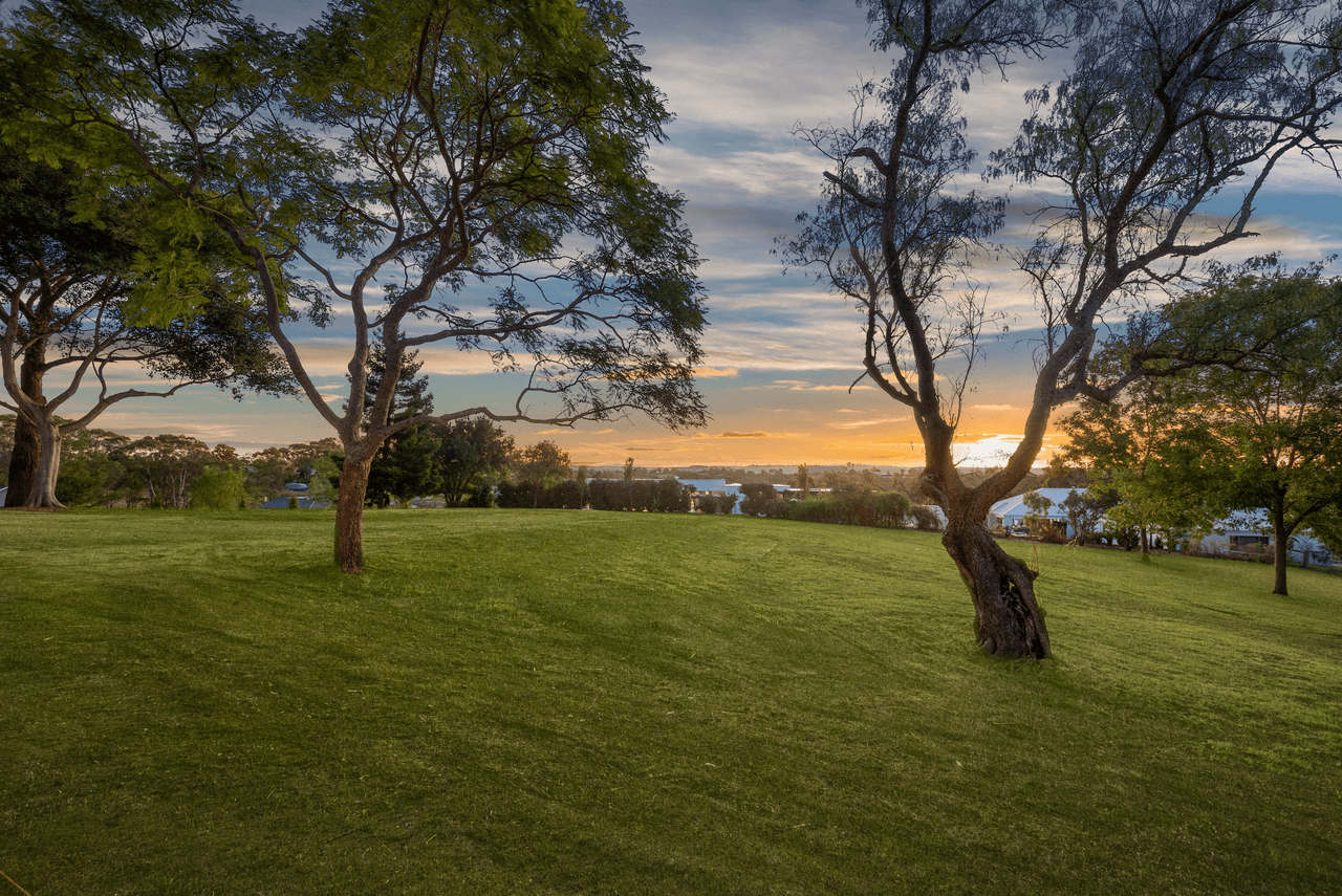 5 Harvest Way, GRASMERE, NSW 2570