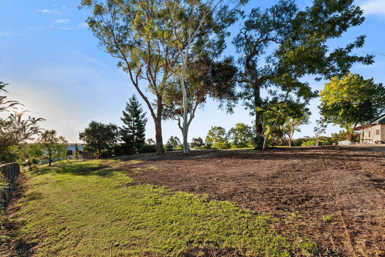 5 Harvest Way, GRASMERE, NSW 2570