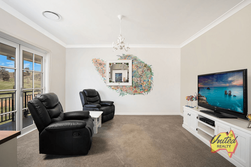 30 Alexander Way, Mount Hunter, NSW 2570