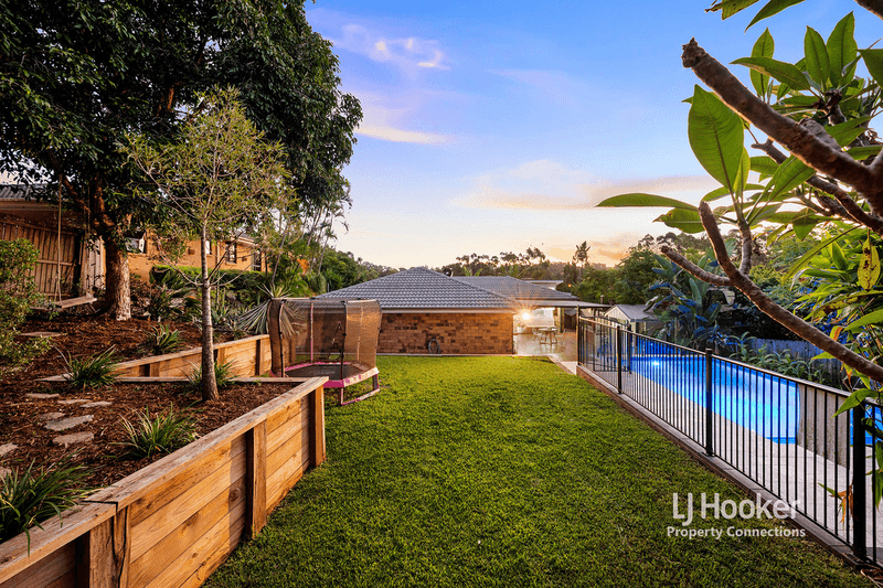 5 Gypsy Court, EATONS HILL, QLD 4037