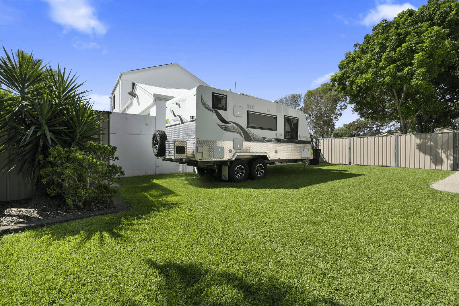 9 Loftus Place, SANDSTONE POINT, QLD 4511