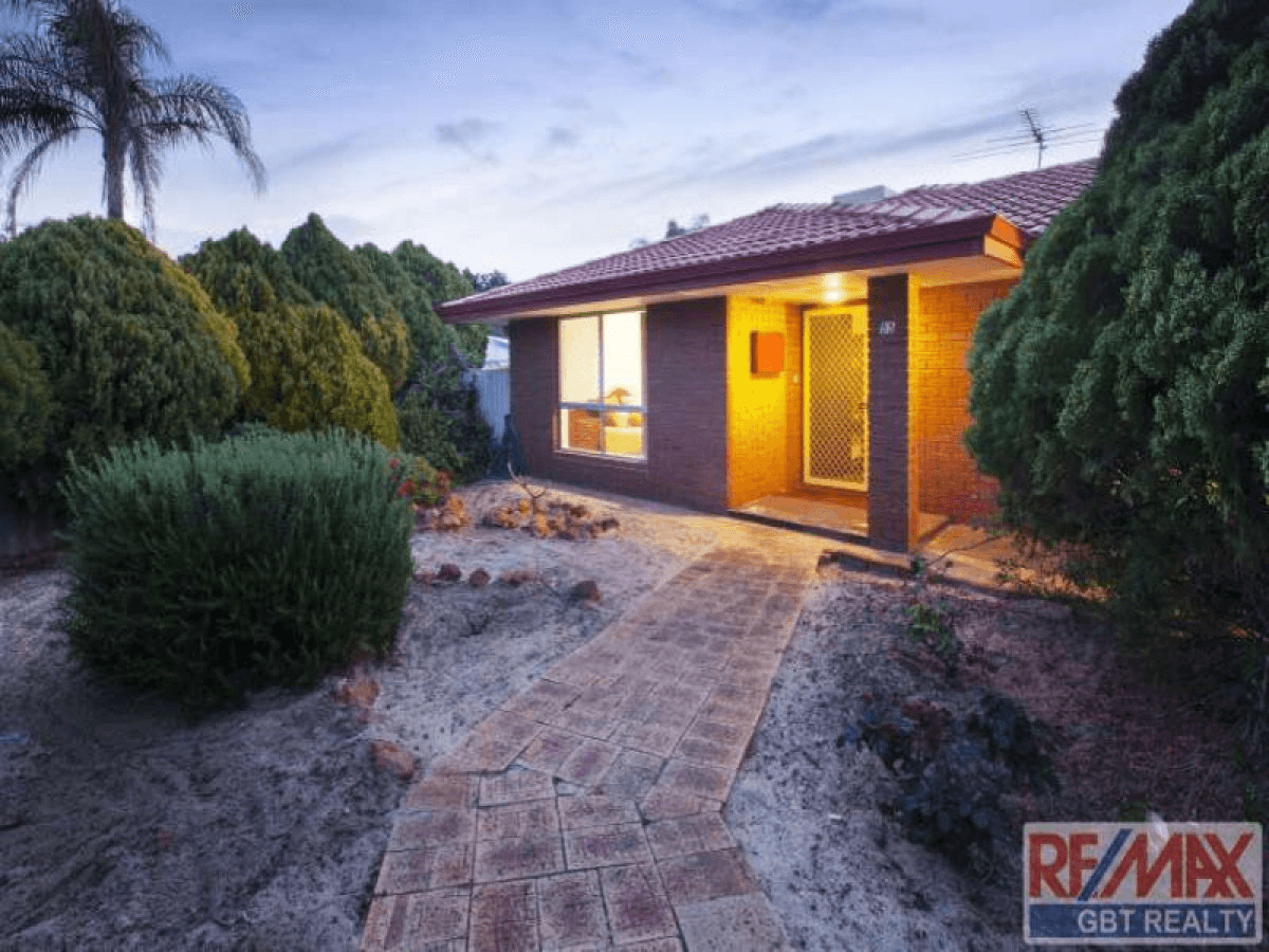 55 Danbury Crescent, GIRRAWHEEN, WA 6064