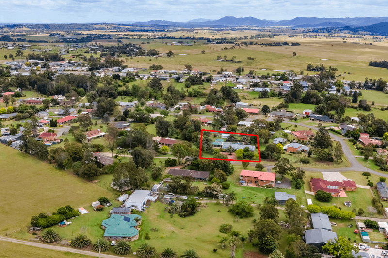 6 Dunnering Close, Lochinvar, NSW 2321