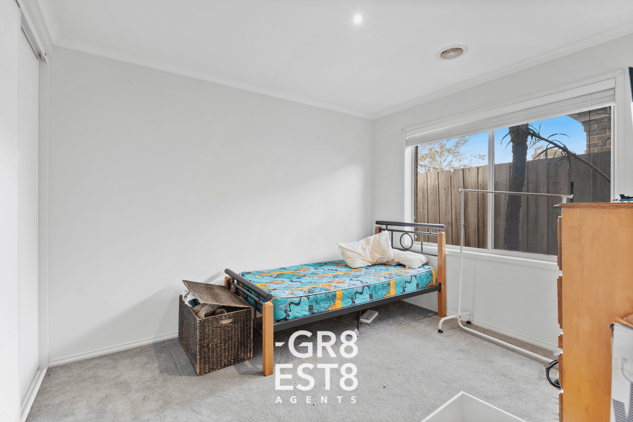 12 Saunton Drive, CRANBOURNE, VIC 3977