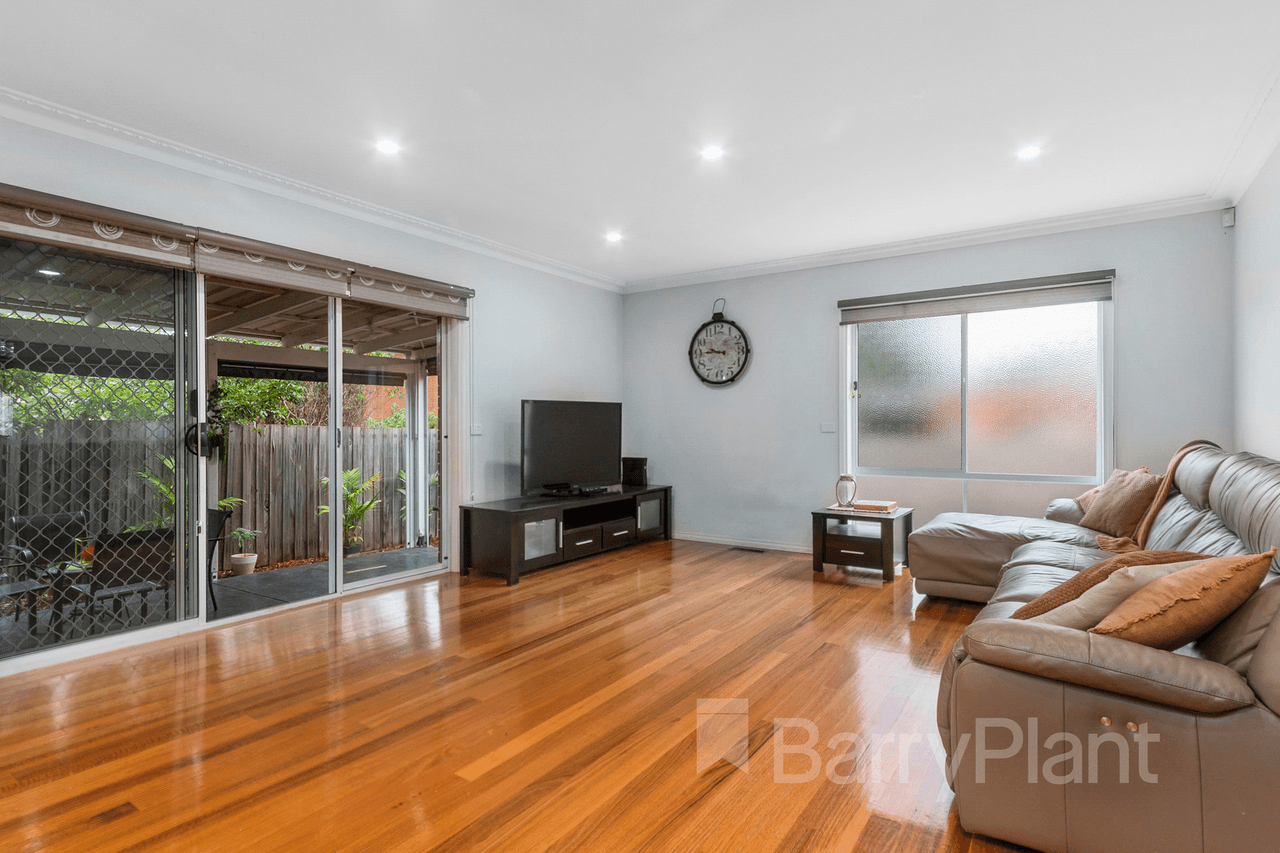 18 Armagh Crescent, Wantirna South, VIC 3152
