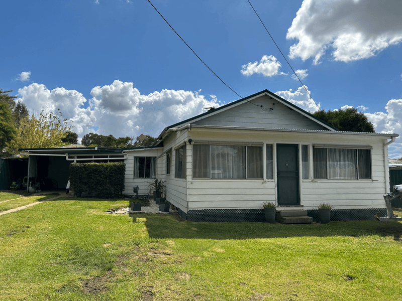 11 Cox Lane, COOLAH, NSW 2843