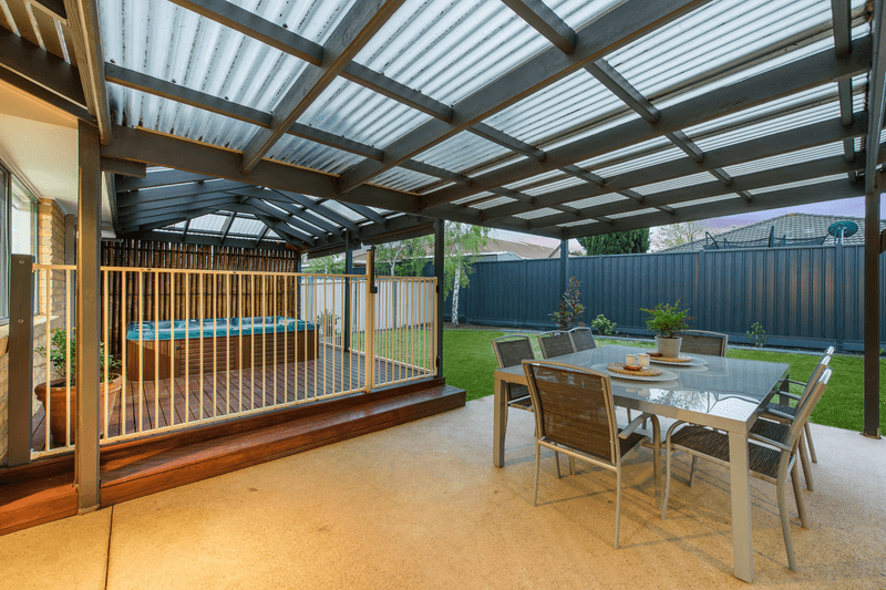 25 Panorama Drive, Hillside, VIC 3037