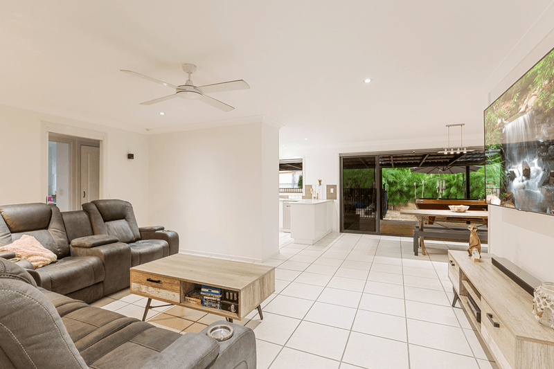 6 Magpie Street, NAMBOUR, QLD 4560