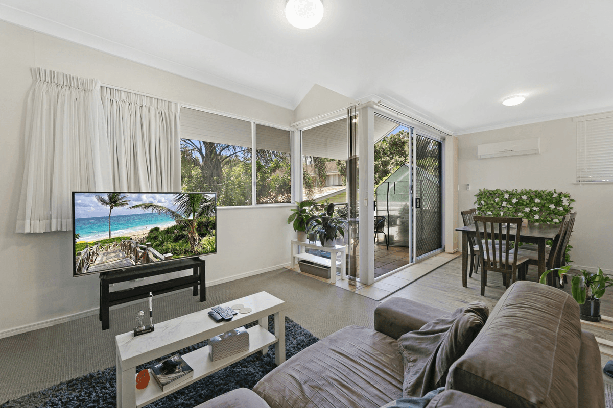 4/14 Lawson Street, SOUTHPORT, QLD 4215