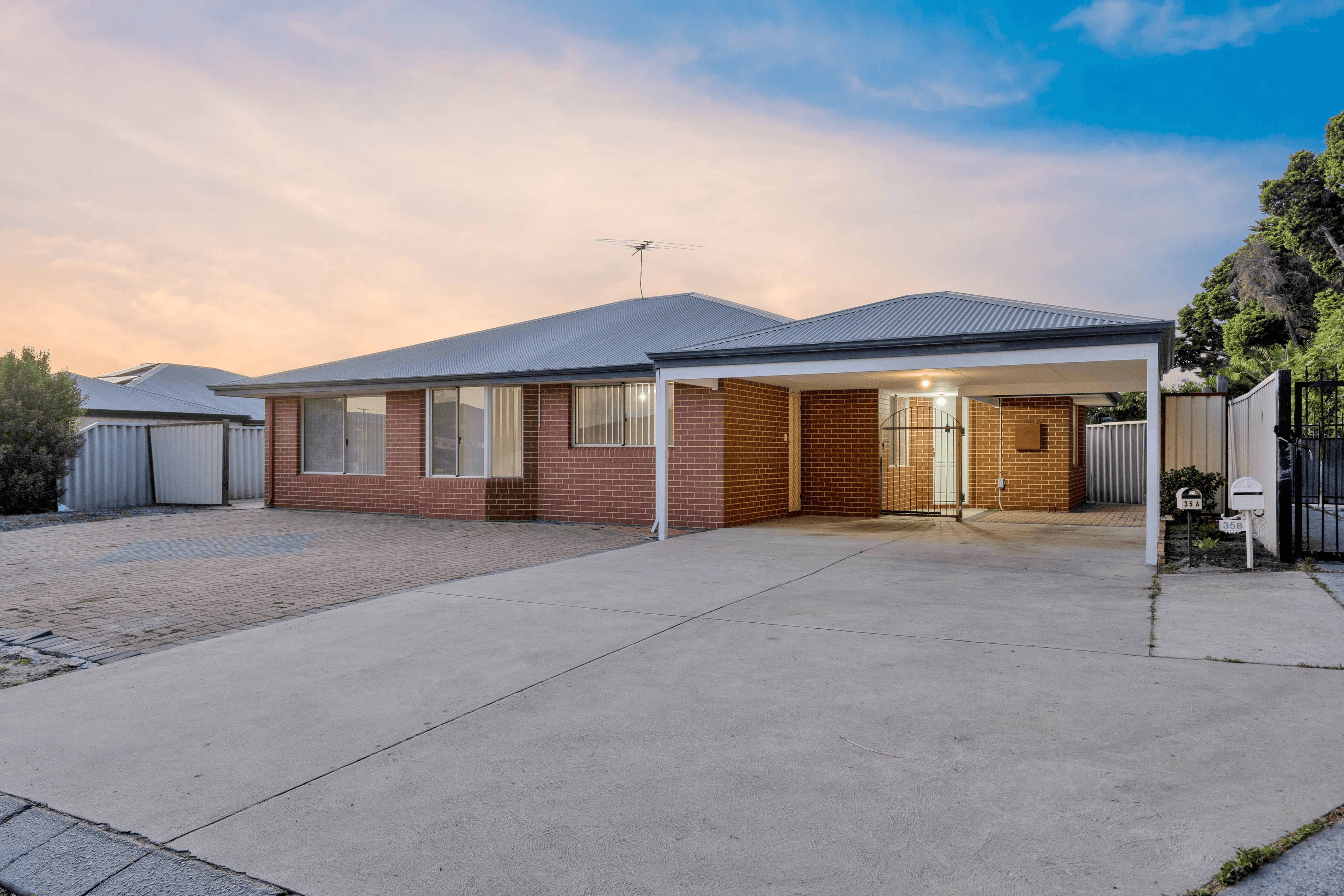 35A Portland Mews, Bennett Springs, WA 6063