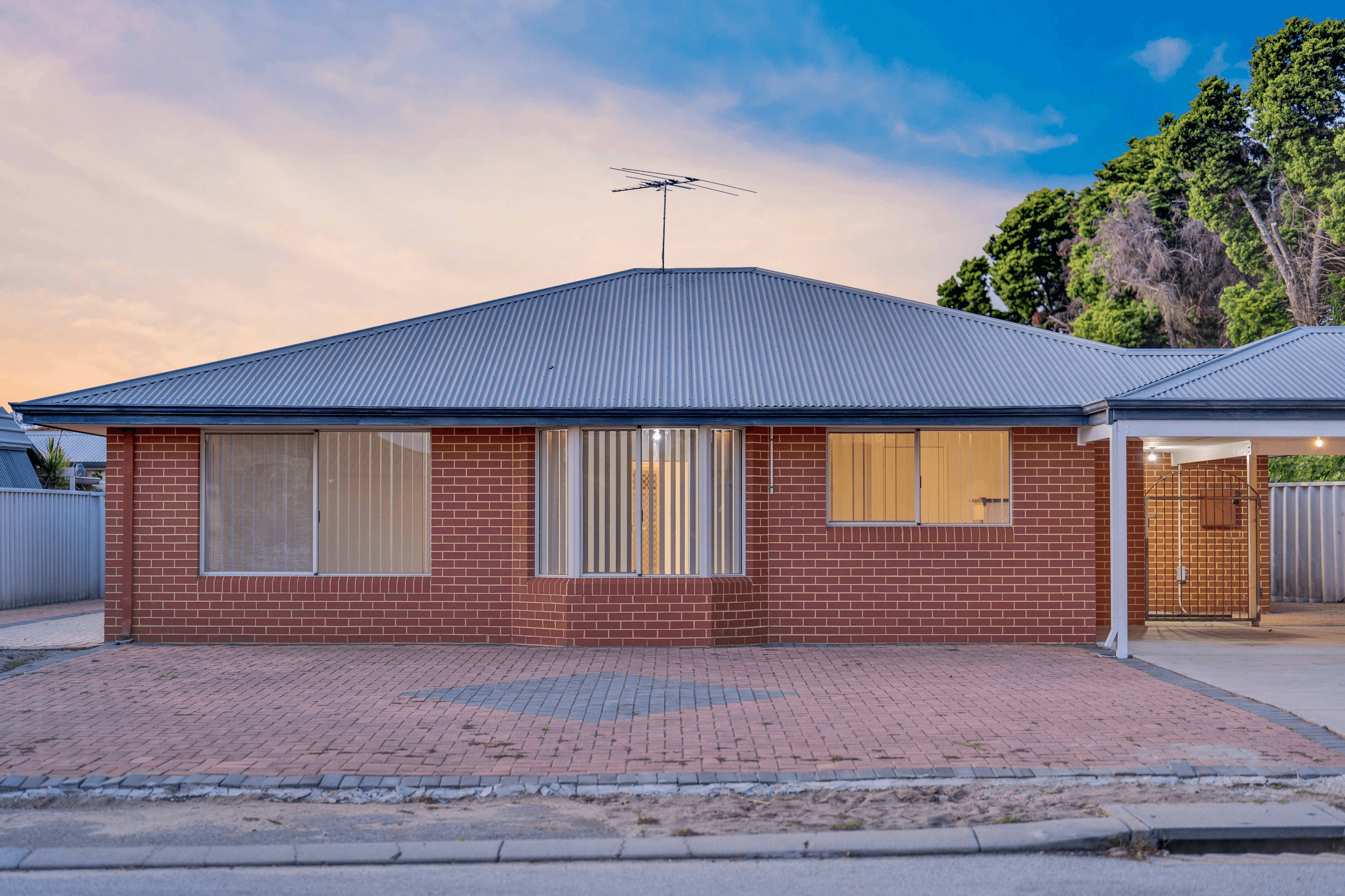 35A Portland Mews, Bennett Springs, WA 6063