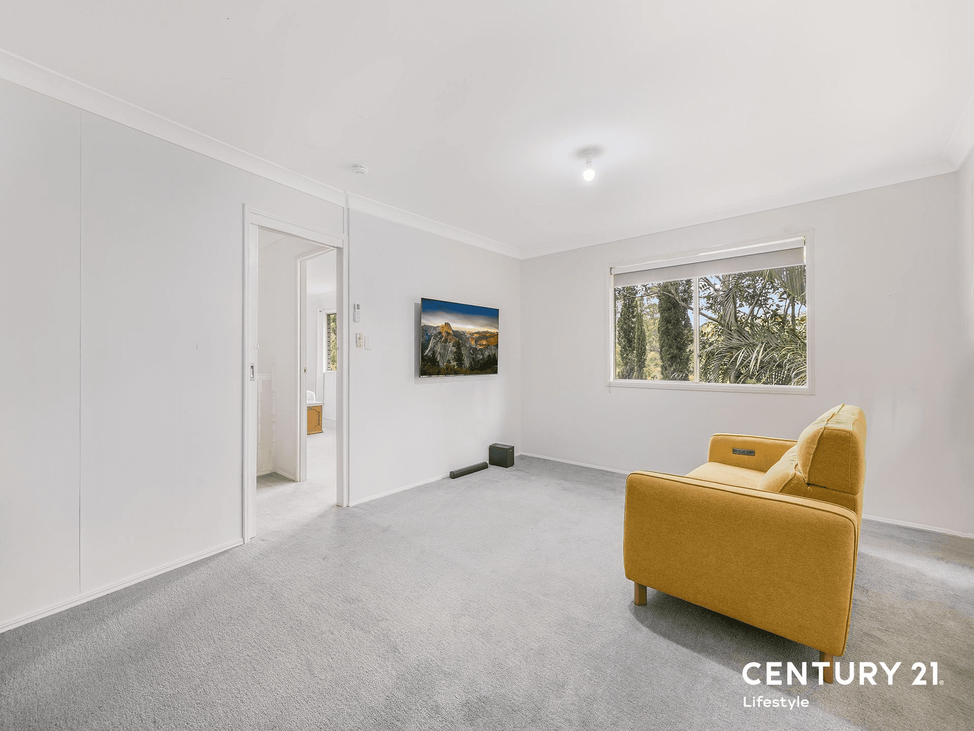 11 Olivia Court, LANDSBOROUGH, QLD 4550