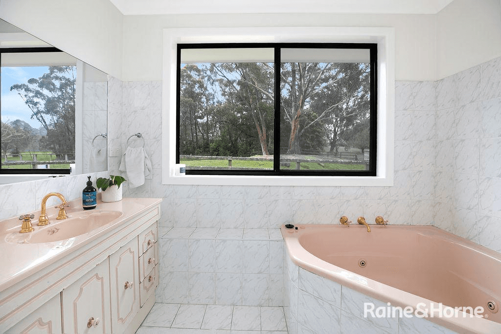 66-72 Grevillea Place, COLO VALE, NSW 2575