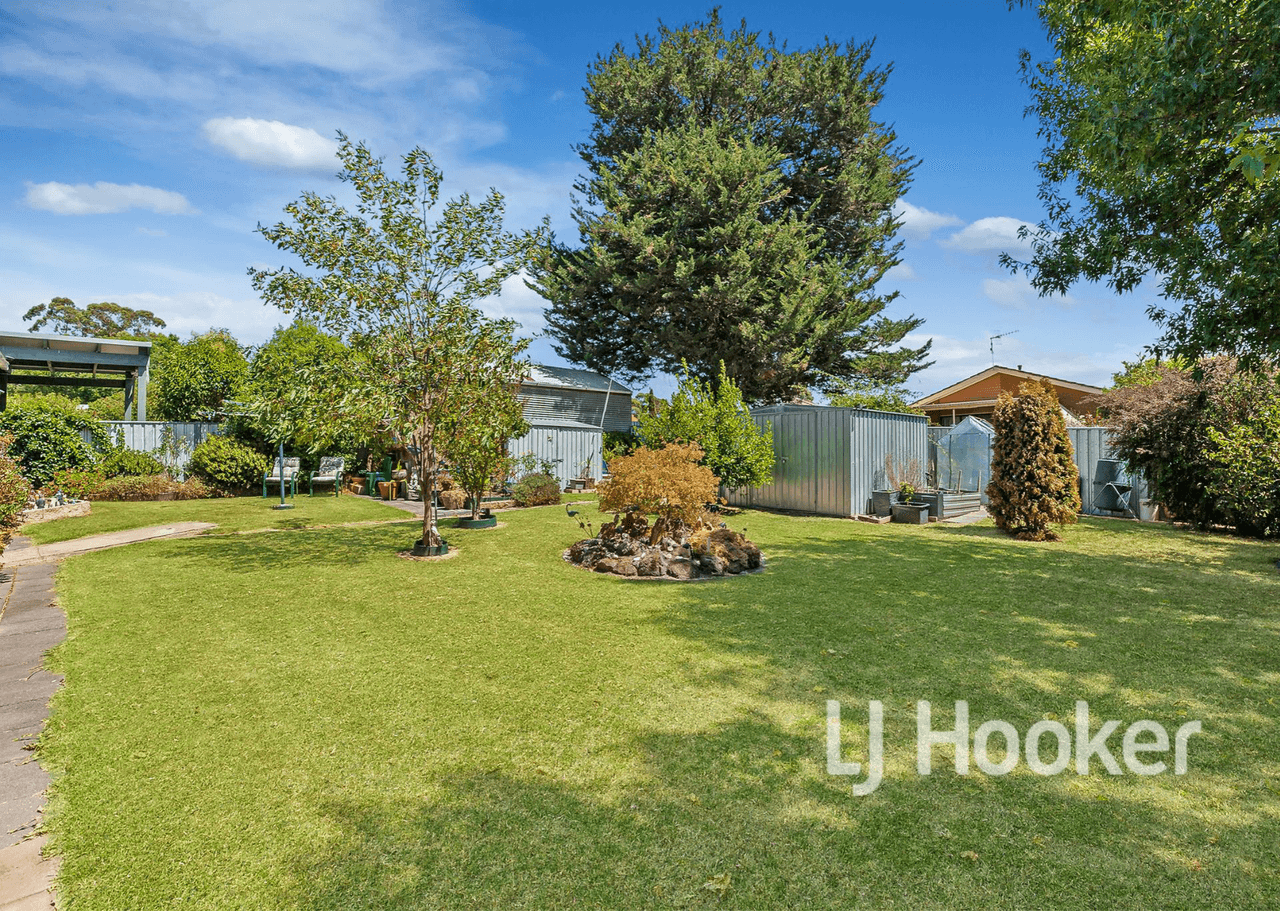 27 Govett Street, BROADFORD, VIC 3658