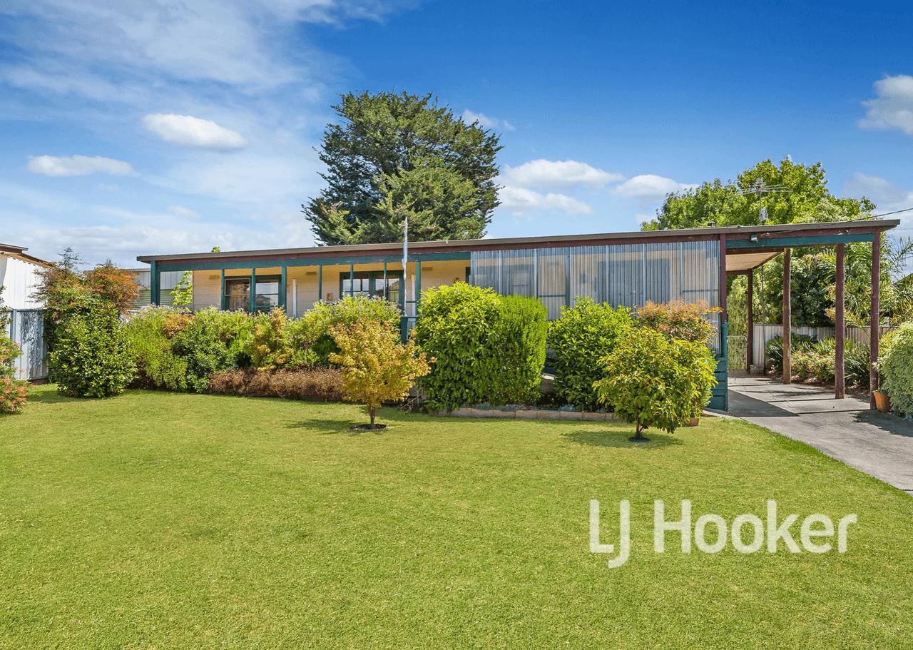 27 Govett Street, BROADFORD, VIC 3658