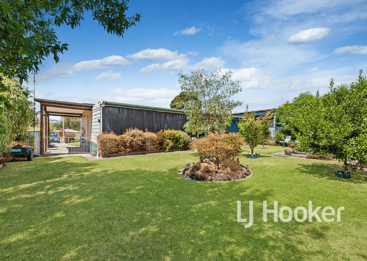 27 Govett Street, BROADFORD, VIC 3658