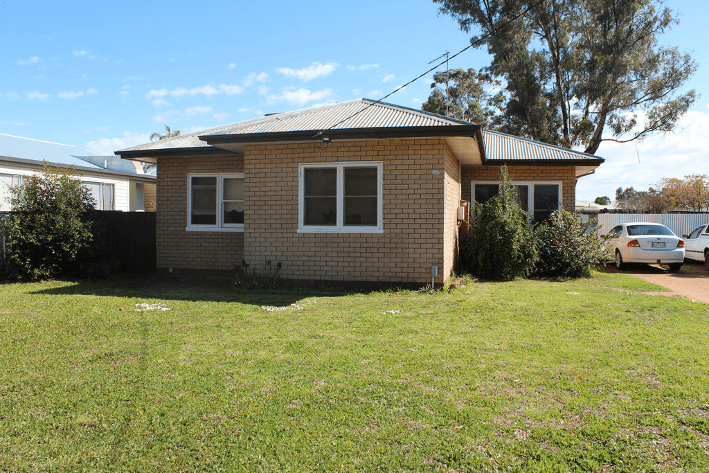 18 Leonora, ROBINVALE, VIC 3549