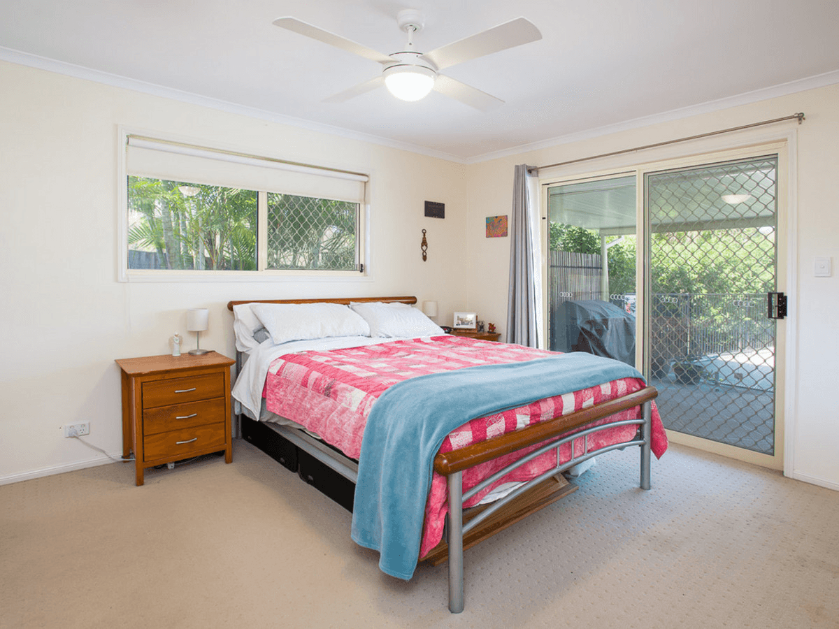 19 Malekula Rise, Pacific Pines, QLD 4211