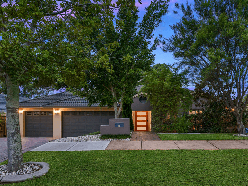 17 Middle Tree Close, HAMLYN TERRACE, NSW 2259