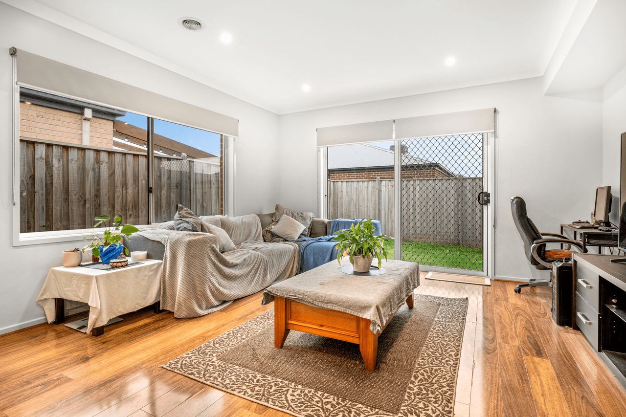 28 Ranfurlie Boulevard, CRANBOURNE WEST, VIC 3977