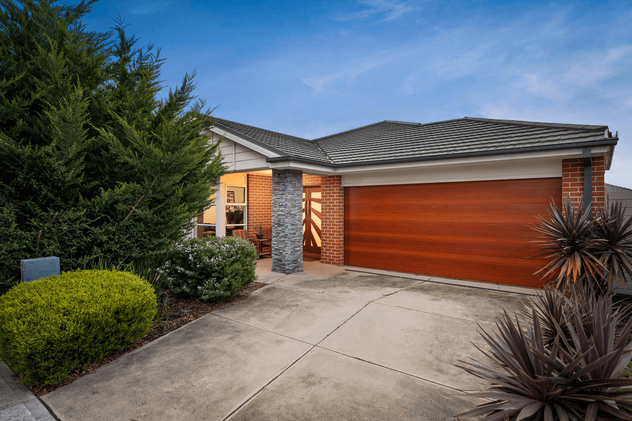 28 Ranfurlie Boulevard, CRANBOURNE WEST, VIC 3977