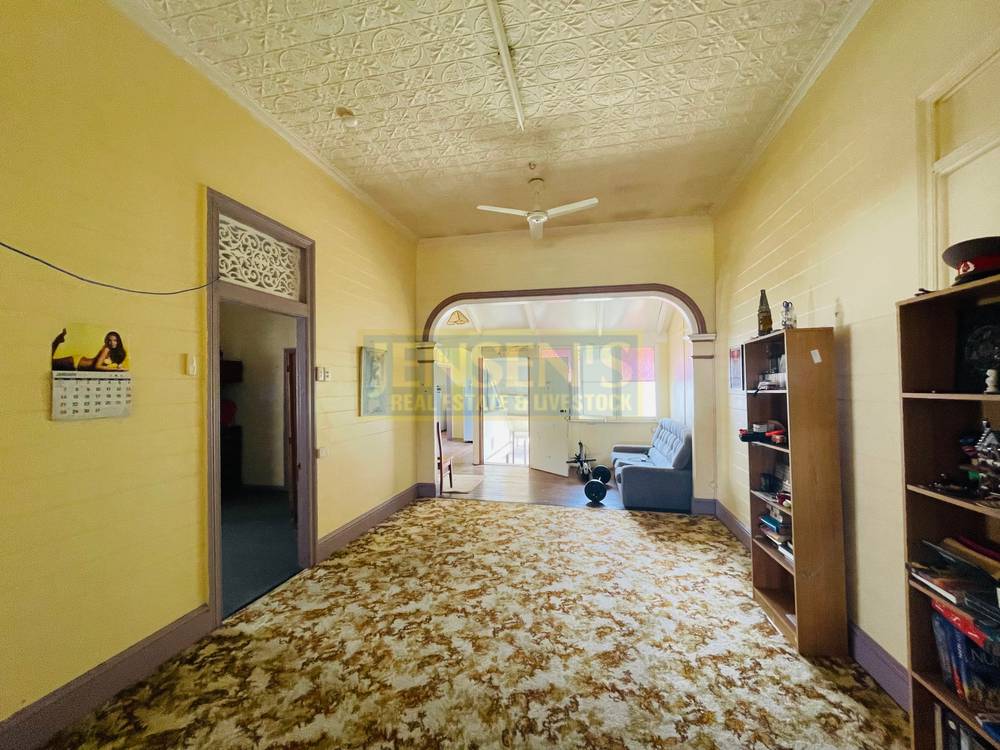30 Ryan Street, CHARTERS TOWERS CITY, QLD 4820