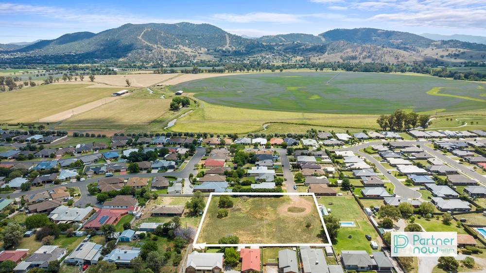 14 Cassia Place, TAMWORTH, NSW 2340