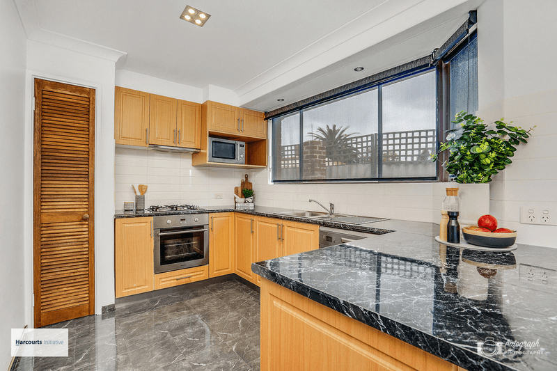 16 Regnans Close, MIRRABOOKA, WA 6061