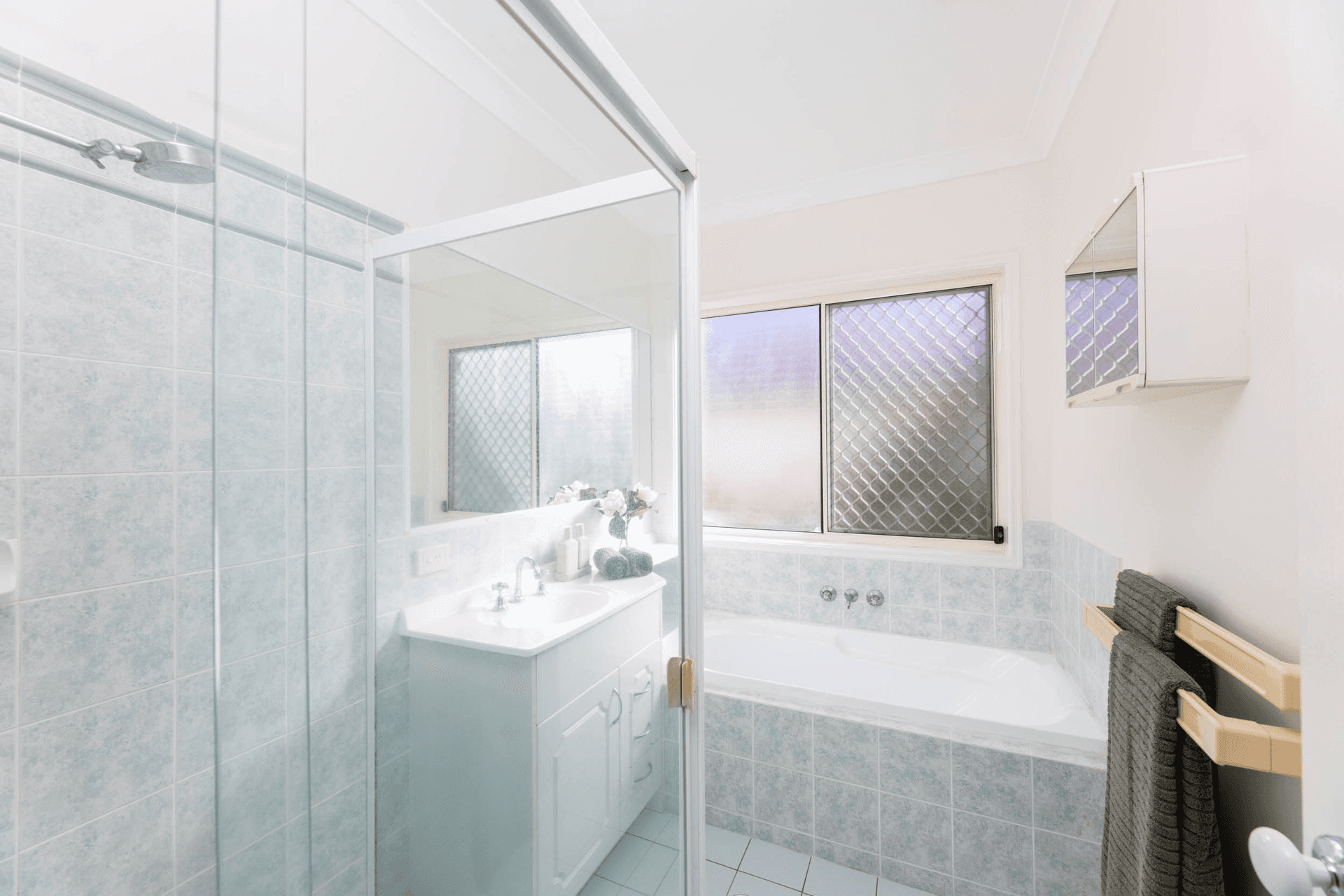 3 Maldives Way, Burleigh Waters, QLD 4220