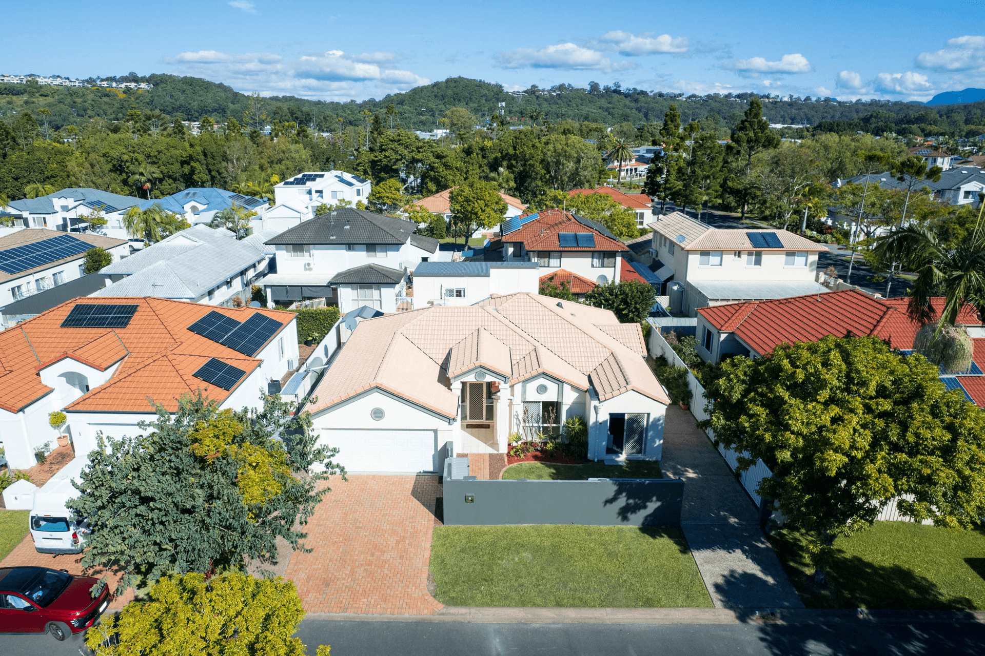3 Maldives Way, Burleigh Waters, QLD 4220