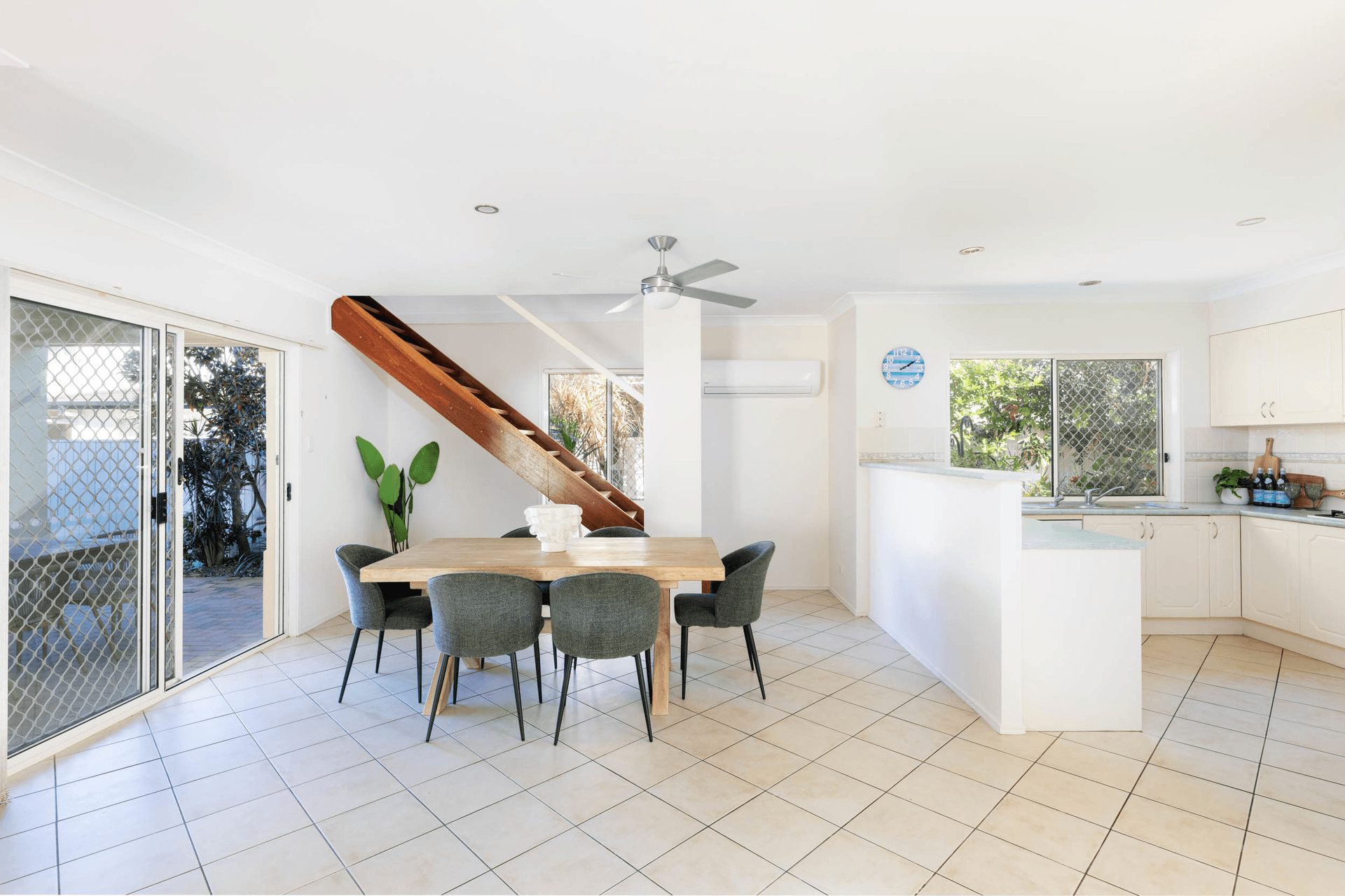 3 Maldives Way, Burleigh Waters, QLD 4220