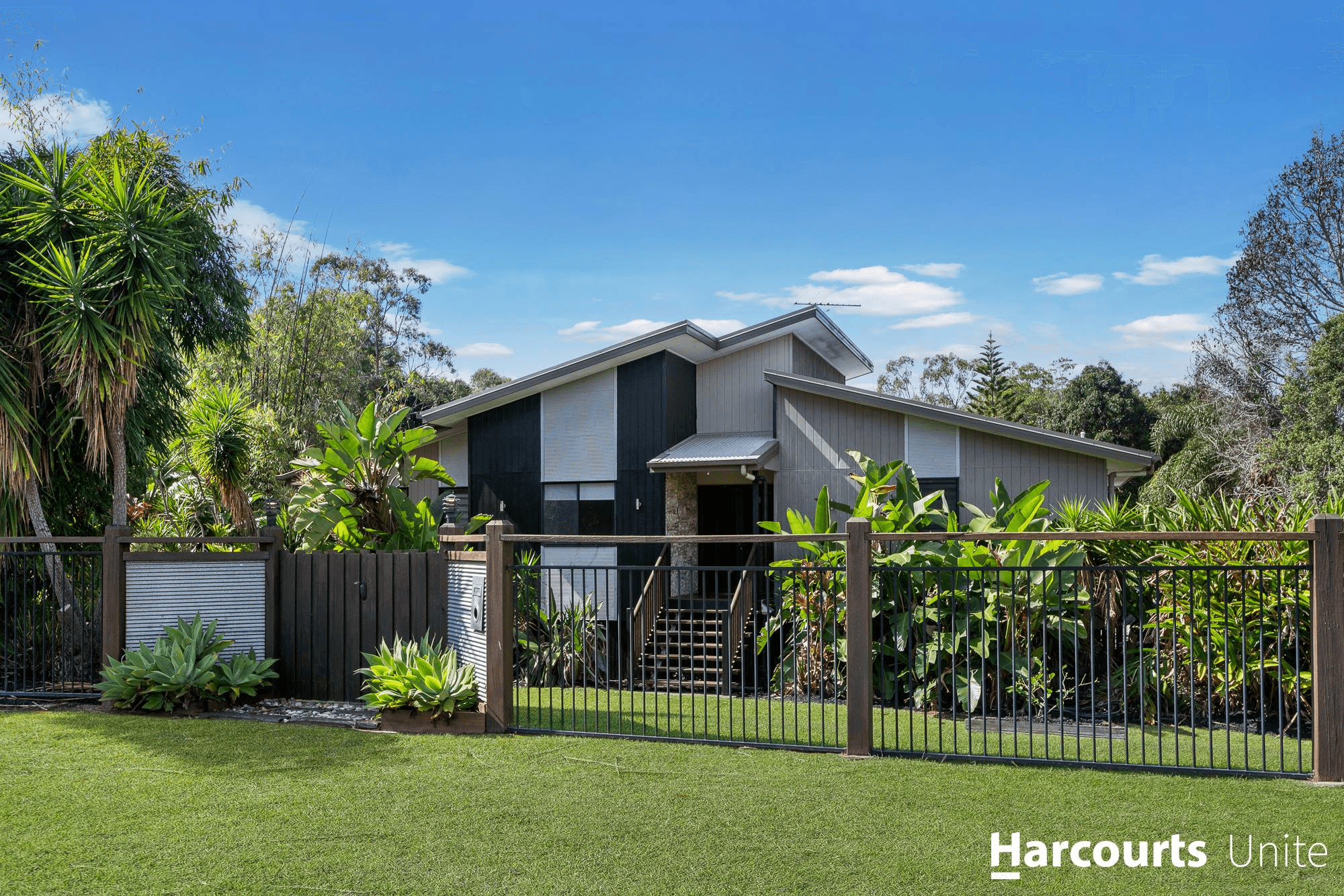 80 Hermitage Place, MORAYFIELD, QLD 4506