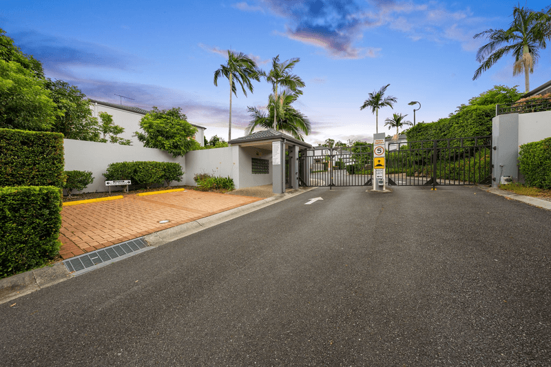 4/10 Chapman Place, OXLEY, QLD 4075