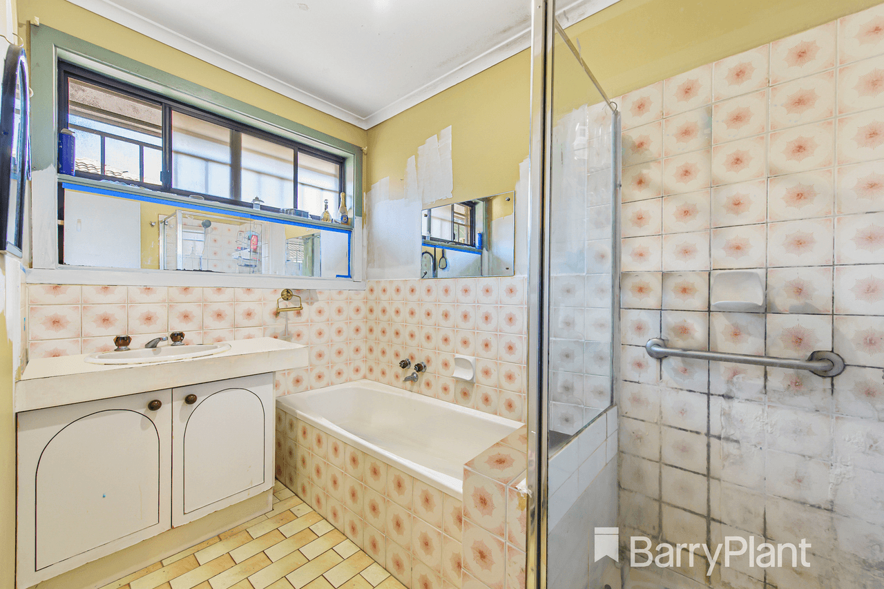 1 Aldergate Crescent, Kings Park, VIC 3021