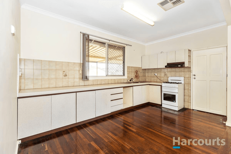 3 Curan Street, Coolbellup, WA 6163