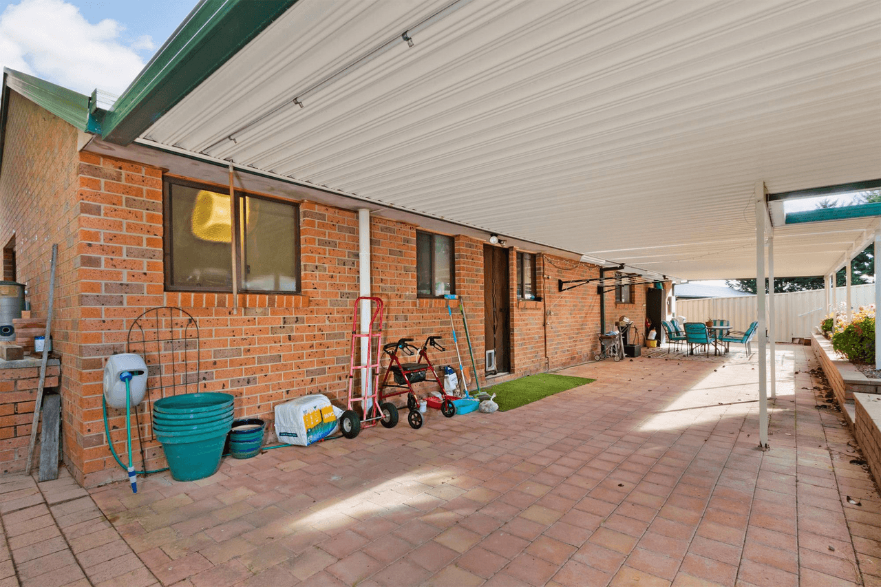 11 Van Raalte Place, CONDER, ACT 2906