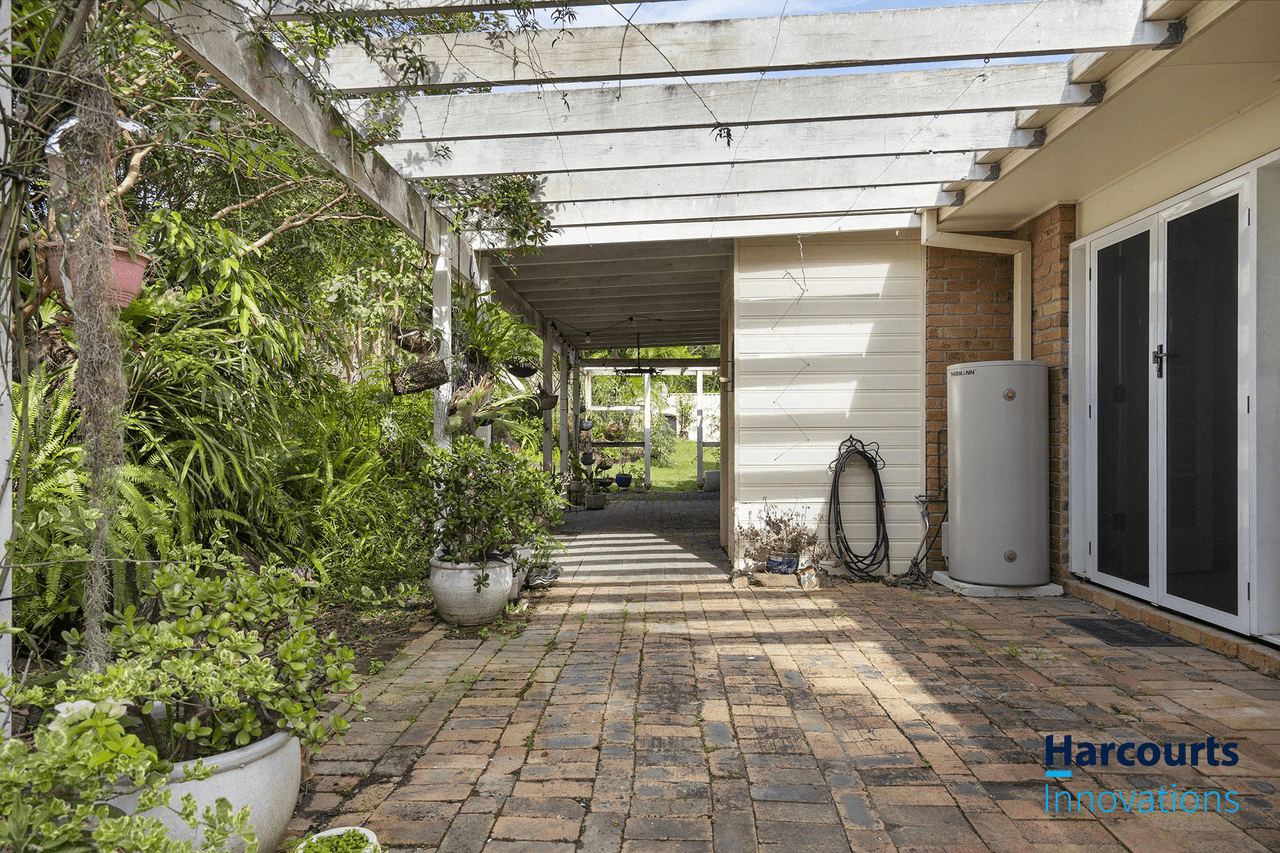 6 Kings Park Court, OXENFORD, QLD 4210