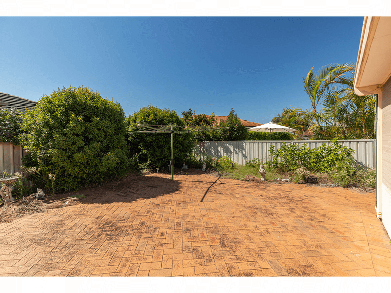 12 Commodore Place, TUNCURRY, NSW 2428